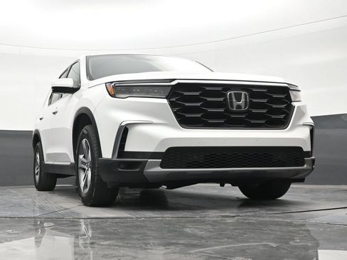 Used 2025 Honda Pilot EX-L image 26