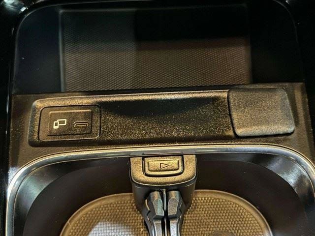 Used 2021 Mercedes-Benz GLB 250 image 62