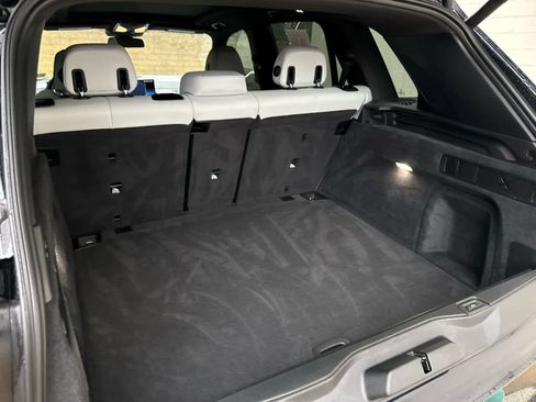 Certified 2024 BMW X5 xDrive40i w/ M Sport Package image 17