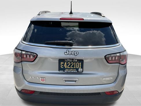 Used 2018 Jeep Compass Latitude w/ Popular Equipment Group AWD/4WD image 11