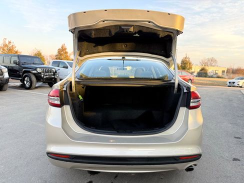 Used 2018 Ford Fusion S image 39