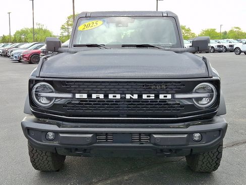 Used 2025 Ford Bronco Outer Banks AWD/4WD image 2