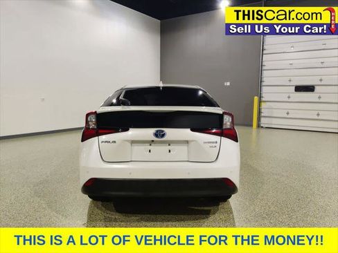 Used 2019 Toyota Prius XLE FWD image 6