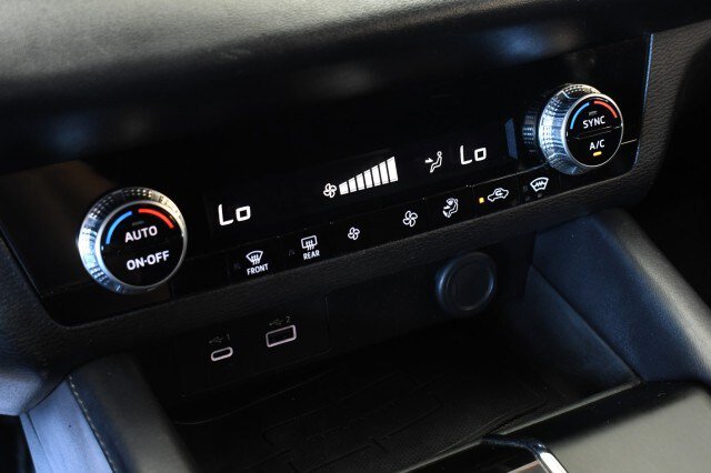 Used 2024 Mitsubishi Outlander ES AWD/4WD image 25