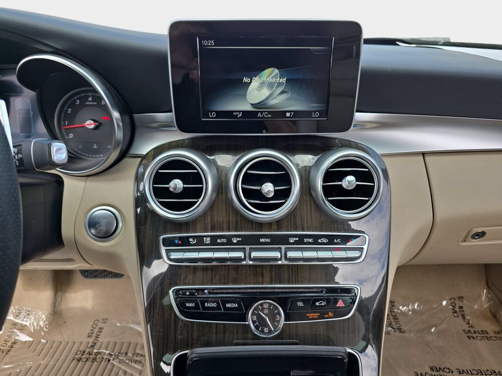 Used 2018 Mercedes-Benz C 300 Cabriolet image 23