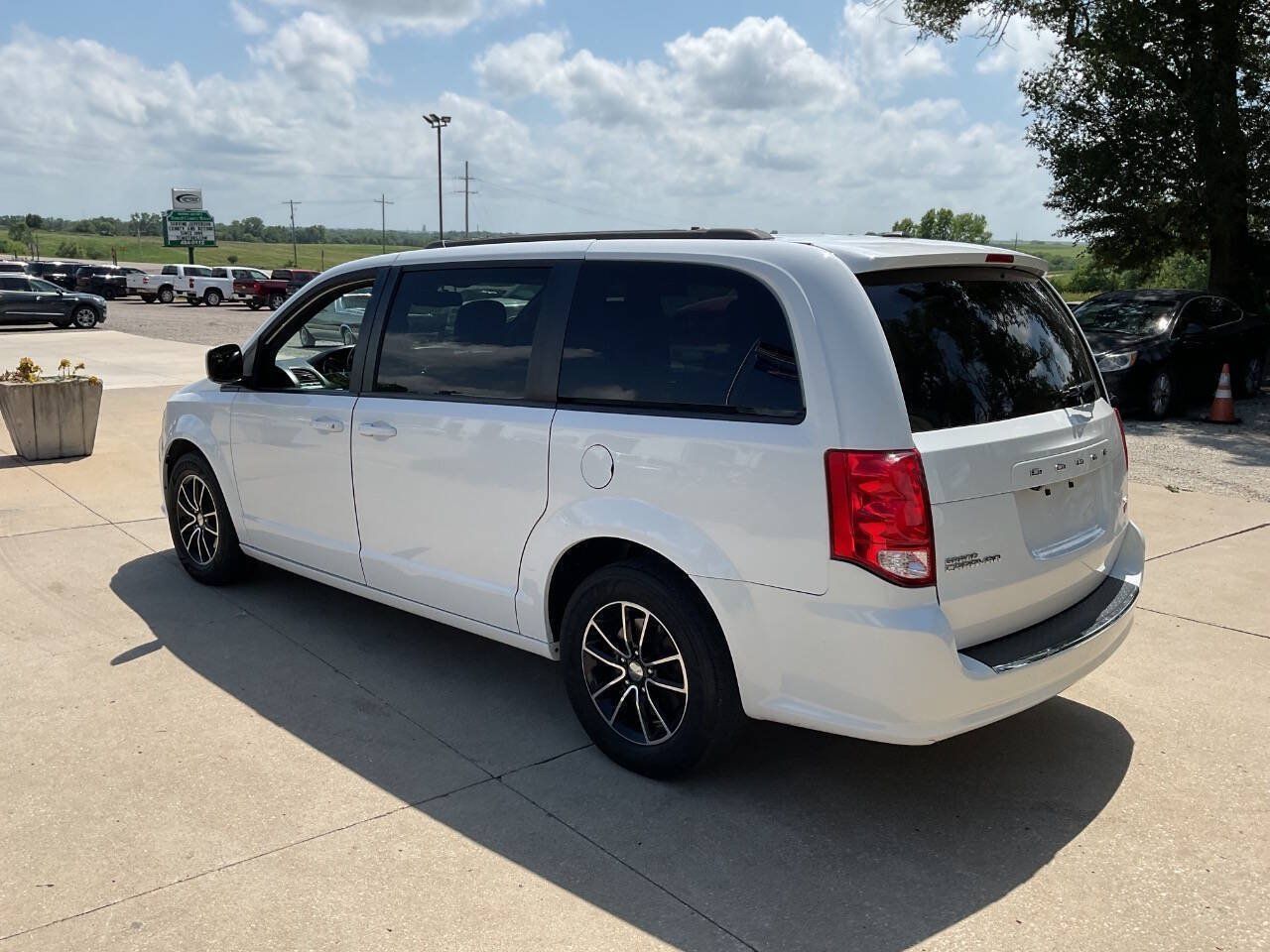 Used 2019 Dodge Grand Caravan GT FWD image 6