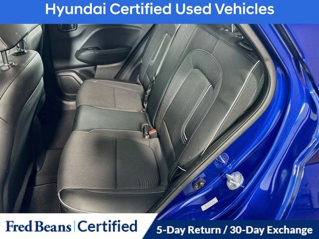 Certified 2023 Hyundai Venue Limited w/ Cargo Package FWD image 18