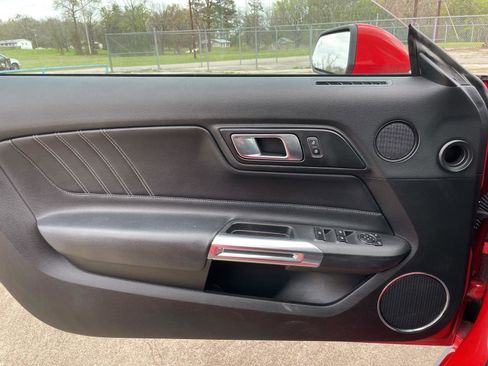 Used 2022 Ford Mustang GT Premium image 32