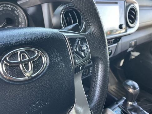 Used 2016 Toyota Tacoma Limited w/ Towing Package RWD image 25