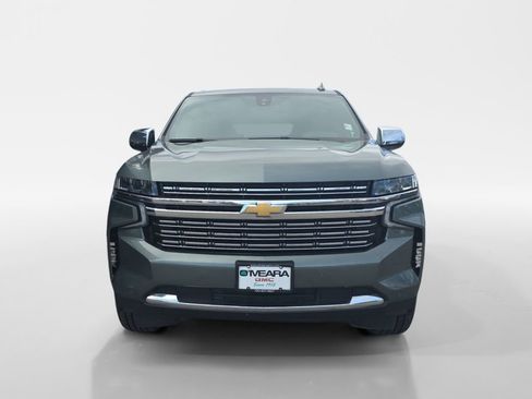 Used 2023 Chevrolet Suburban Premier image 9