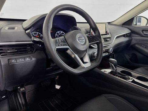 Used 2022 Nissan Altima 2.5 S FWD image 22