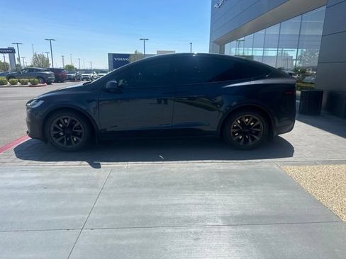 Used 2025 Tesla Model X AWD/4WD image 8