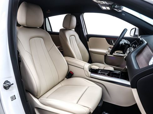 Certified 2023 Mercedes-Benz GLA 250 GLA 250 4MATIC SUV image 9