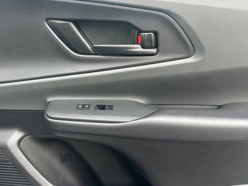 Used 2023 Toyota Prius LE FWD image 20