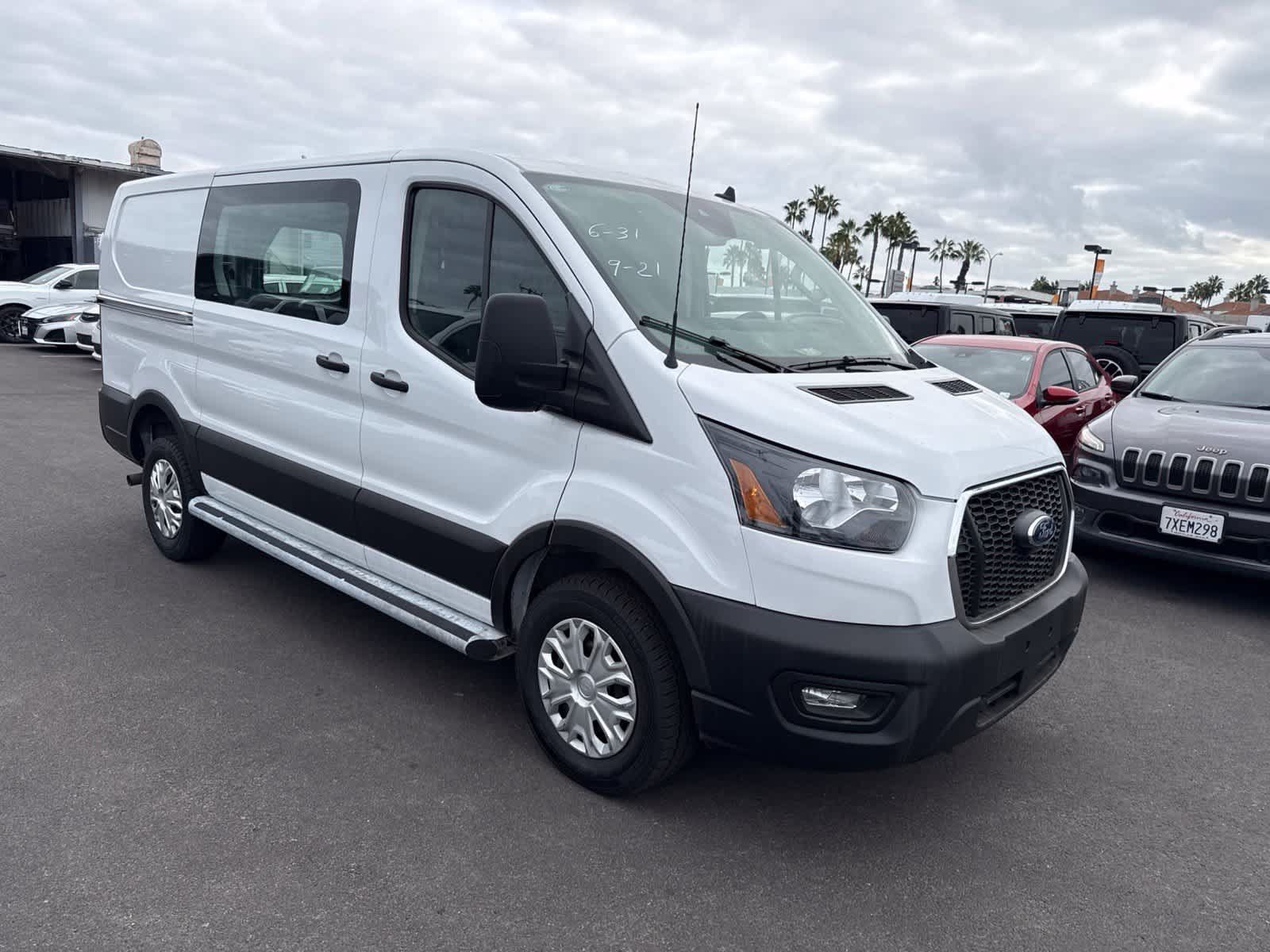Used 2025 Ford Transit 250 Low Roof w/ Exterior Upgrade Package RWD image 7