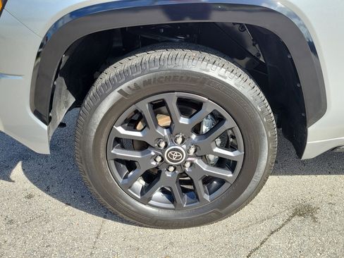 Used 2023 Toyota Tundra Platinum image 27