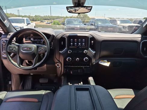 Used 2021 GMC Sierra 1500 AT4 w/ AT4 Value Package AWD/4WD image 29