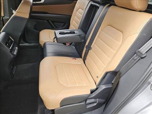 Used 2024 Volkswagen Atlas Cross Sport SEL R-Line AWD/4WD image 18