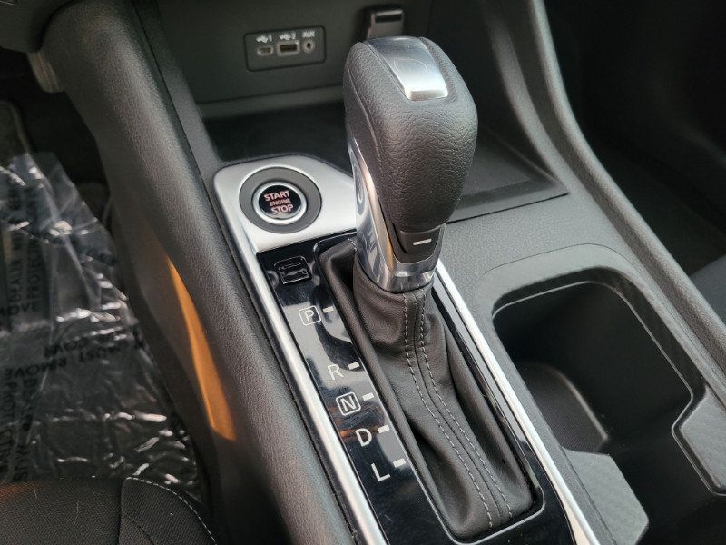 Used 2022 Nissan Sentra SV w/ All-Weather Package FWD image 32
