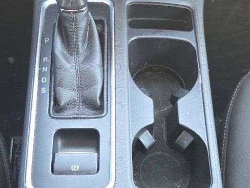 Used 2018 Ford Escape SE image 36