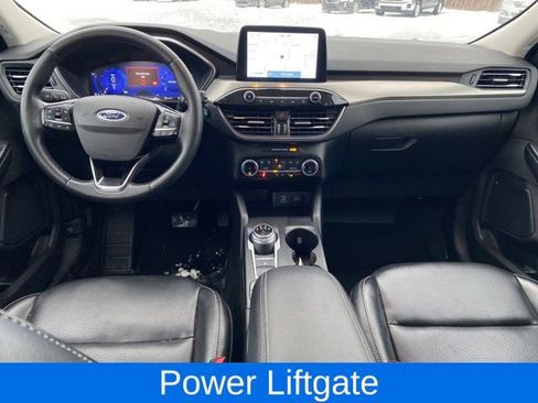 Used 2022 Ford Escape Titanium AWD/4WD image 5