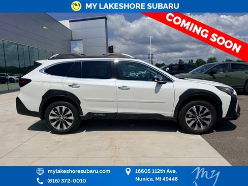 Certified 2025 Subaru Outback Touring AWD/4WD image 10