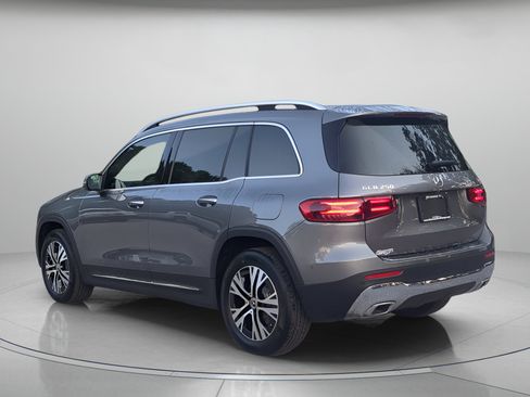 Used 2026 Mercedes-Benz GLB 250 w/ Exclusive Package image 42