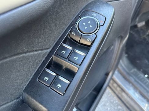 Used 2022 Ford Escape SE w/ Convenience Package image 14