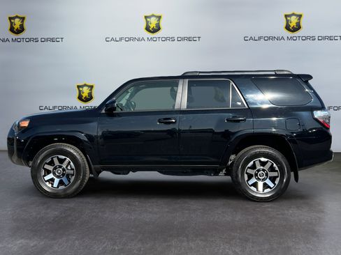 Used 2023 Toyota 4Runner TRD Off-Road image 2