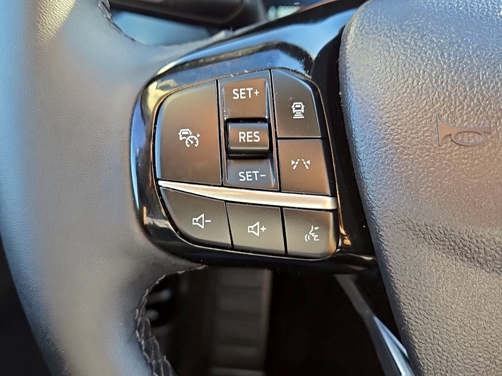 Used 2023 Ford Escape Active w/ Tech Pack #2 AWD/4WD image 13