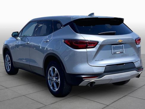 Used 2025 Chevrolet Blazer LT FWD image 12