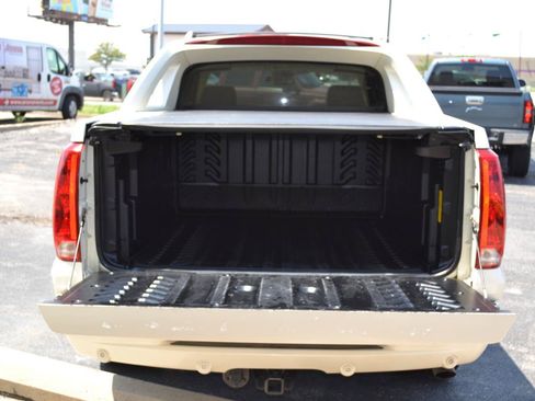 Used 2008 Cadillac Escalade EXT AWD/4WD image 7