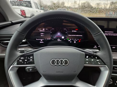 Used 2025 Audi Q5 Premium Plus w/ Premium Plus image 10