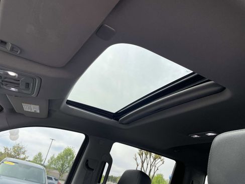 Used 2020 Chevrolet Silverado 1500 LT Trail Boss image 18