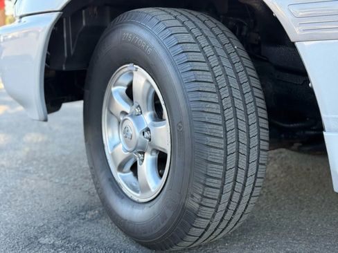 Used 2002 Toyota Land Cruiser image 12