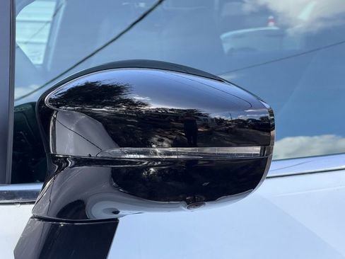 New 2026 Chrysler Pacifica Select FWD image 10