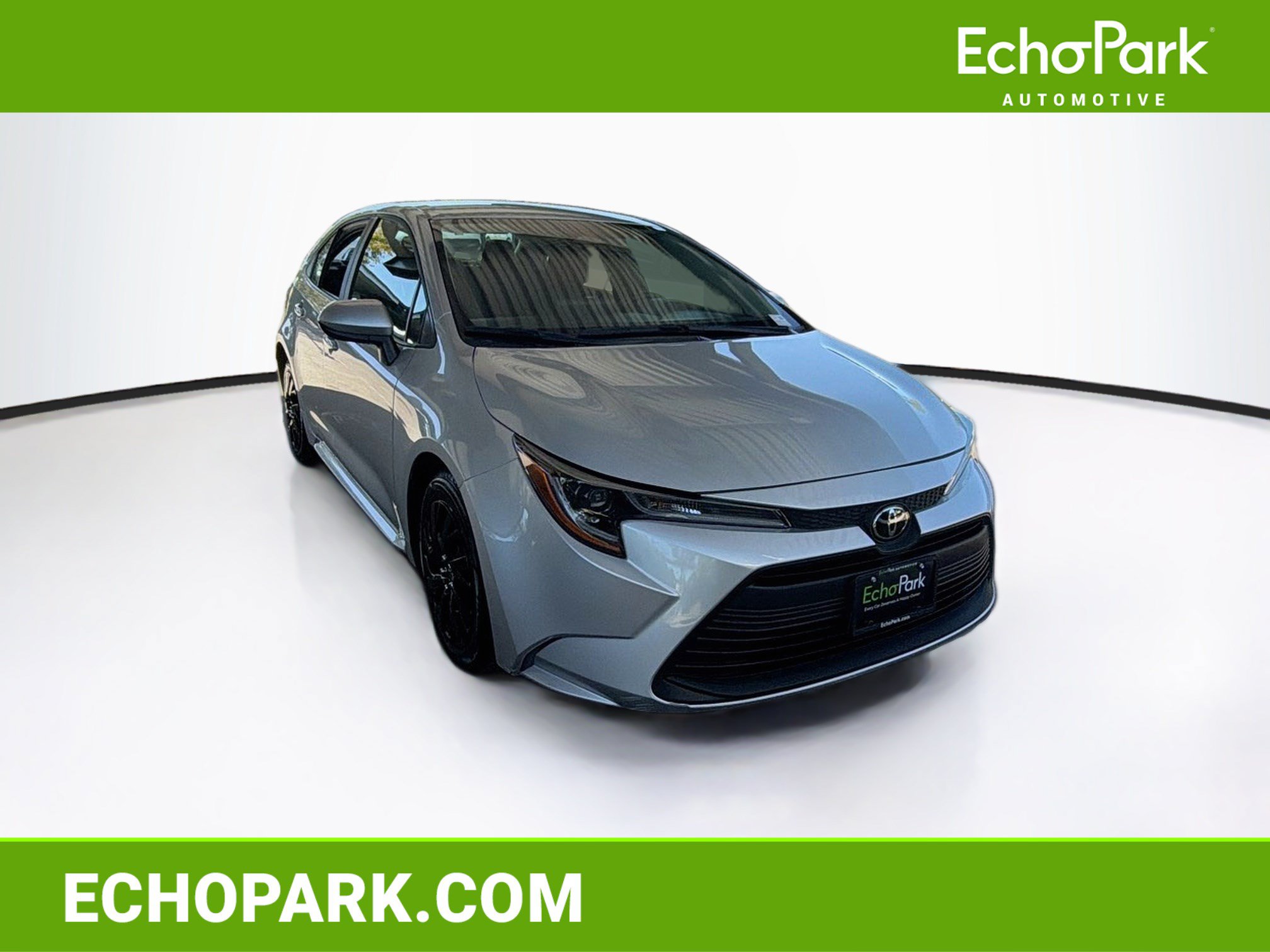 Used 2024 Toyota Corolla LE FWD image 1