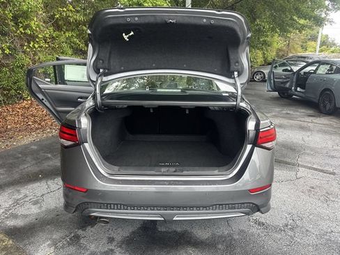 Used 2023 Nissan Sentra SR w/ Trunk Package FWD image 12