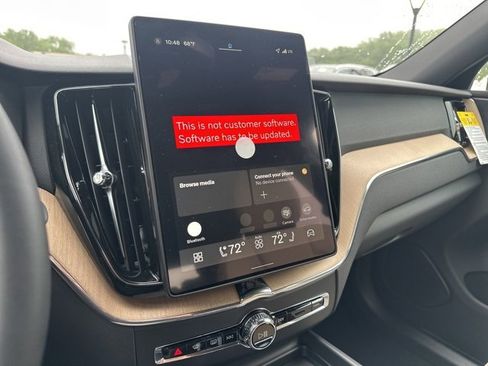 New 2026 Volvo XC60 B5 Plus w/ Protection Package Premier image 16