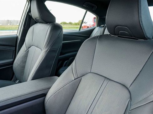 Used 2025 Toyota Camry XSE image 11