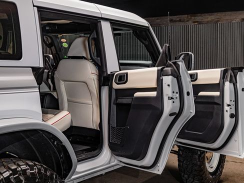 Used 2026 Ford Bronco Heritage Edition AWD/4WD image 28