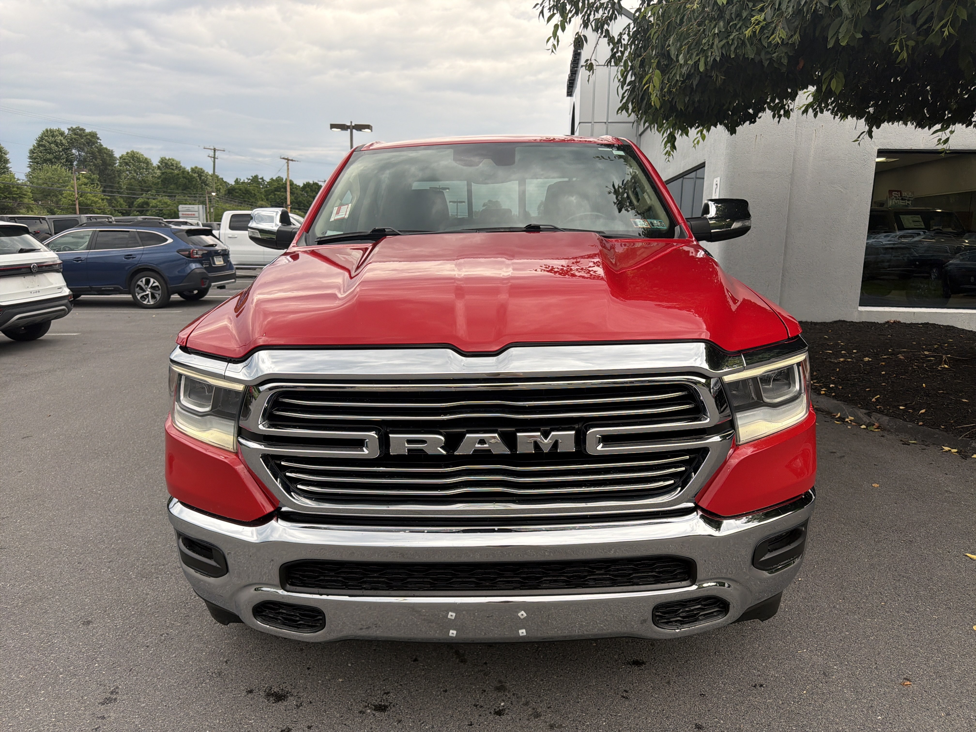 Used 2021 RAM 1500 Laramie AWD/4WD image 9