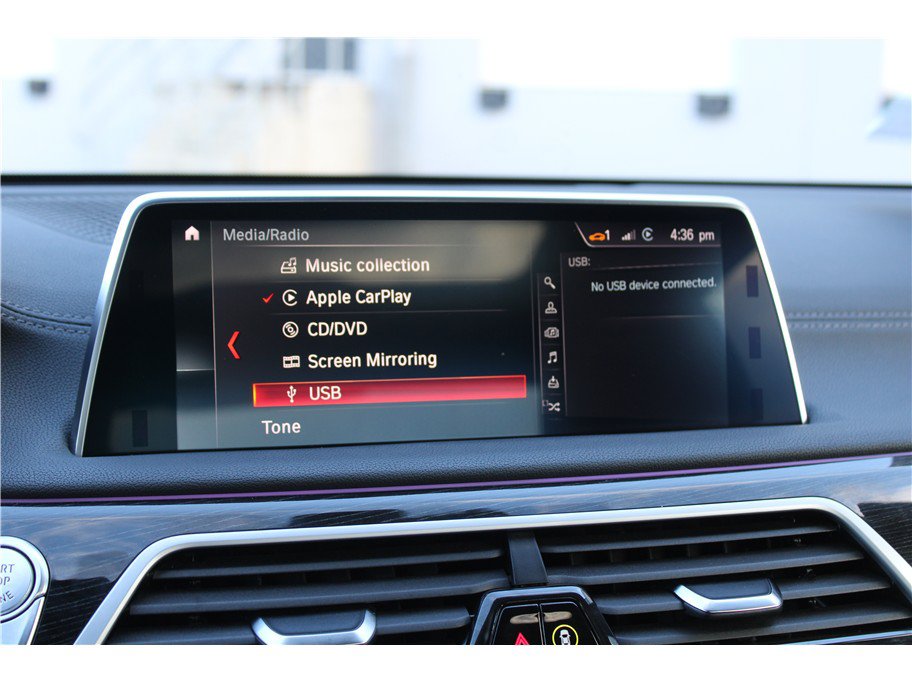 Used 2019 BMW 740i w/ M Sport Package RWD image 24