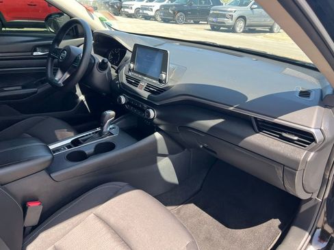 Used 2020 Nissan Altima 2.5 S AWD/4WD image 26