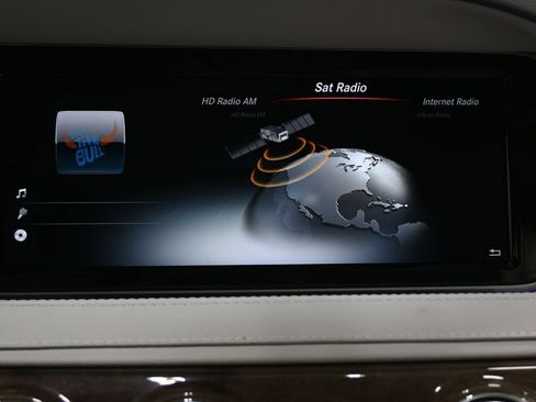Used 2015 Mercedes-Benz S 550 Sedan image 32
