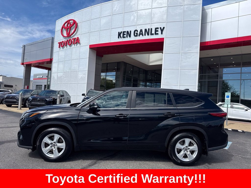 Used 2023 Toyota Highlander L FWD image 3