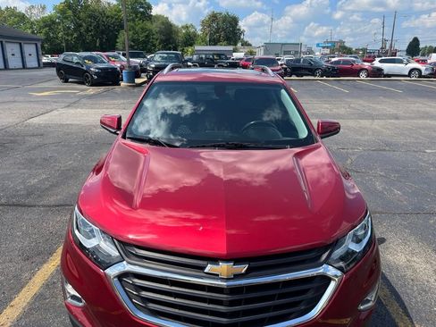 Used 2019 Chevrolet Equinox LT w/ Sun & Navigation Package AWD/4WD image 1