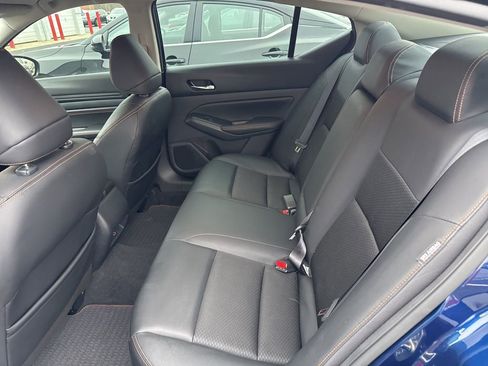 Used 2021 Nissan Altima 2.5 SR w/ SR Premium Package image 11