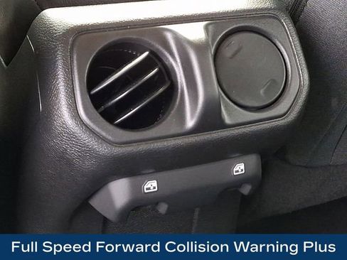 Used 2025 Jeep Gladiator Sport image 14