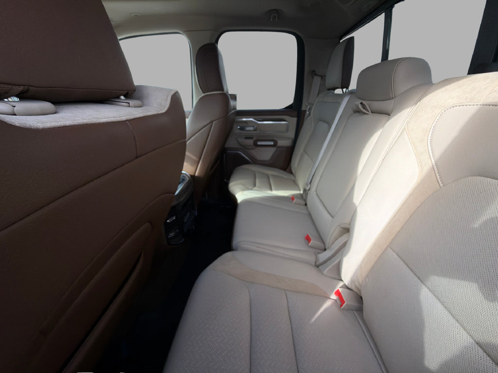 Used 2019 RAM 1500 Laramie AWD/4WD image 13